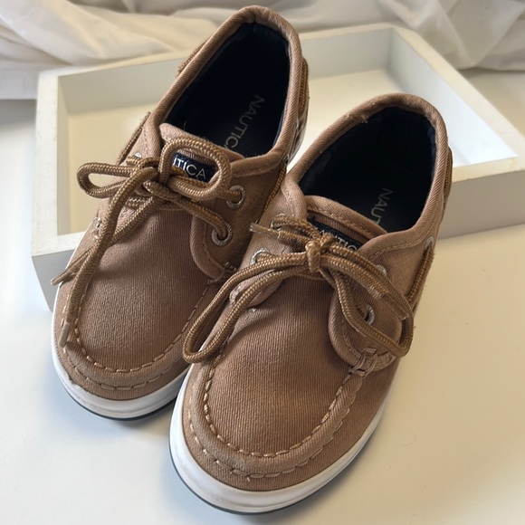 💥Náutica kids shoes 🆕without tag 🏷️ - Picture 4 of 8